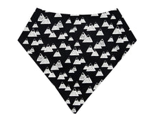 Load image into Gallery viewer, Mountain Print Bandana
