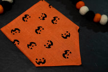 Load image into Gallery viewer, Jack O Lantern Bandana
